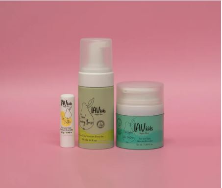 Pacchetto offerta Crema Viso light, Mousse Detergente e balsamo labbra